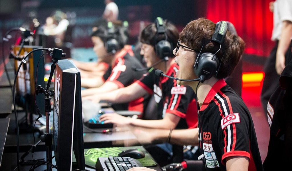 Prestige and Audience Pull